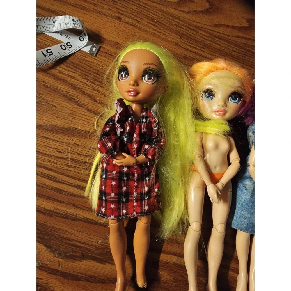Lot Of 4 L.O.L. Surprise! OMG And Rainbow High Fashion Dolls W/ Accessories